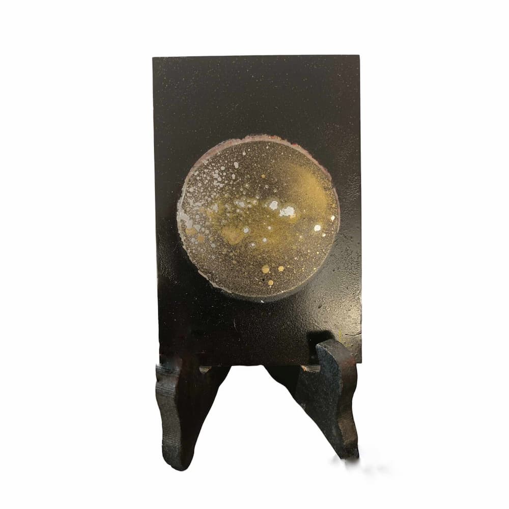 Moon Glasses<br />
Alexia Vertsraelen<br />
Art<br />
Peinture sur plexi